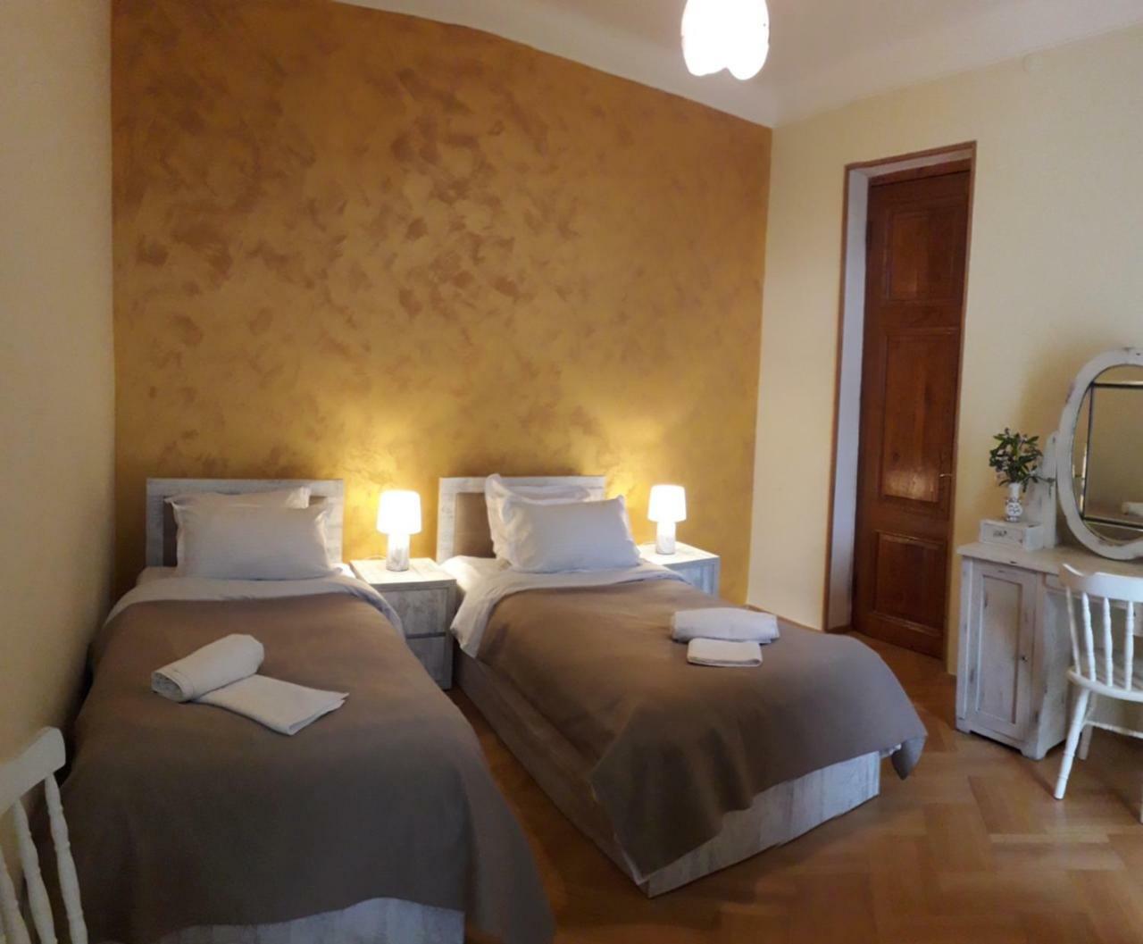 Omsi House Ξενοδοχείο Τελάβι Εξωτερικό φωτογραφία